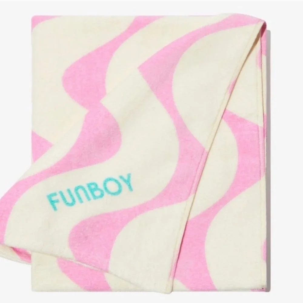 Funboy Poolside Leisure‎ Club Beach Towel Pink Cream 100% Cotton NEW